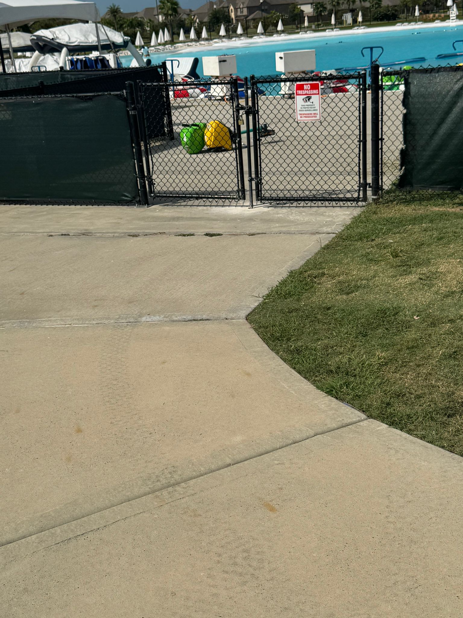 Secure Your Sanctuary: Mustang Fencing's Durable Chainlink Solutions in 77098